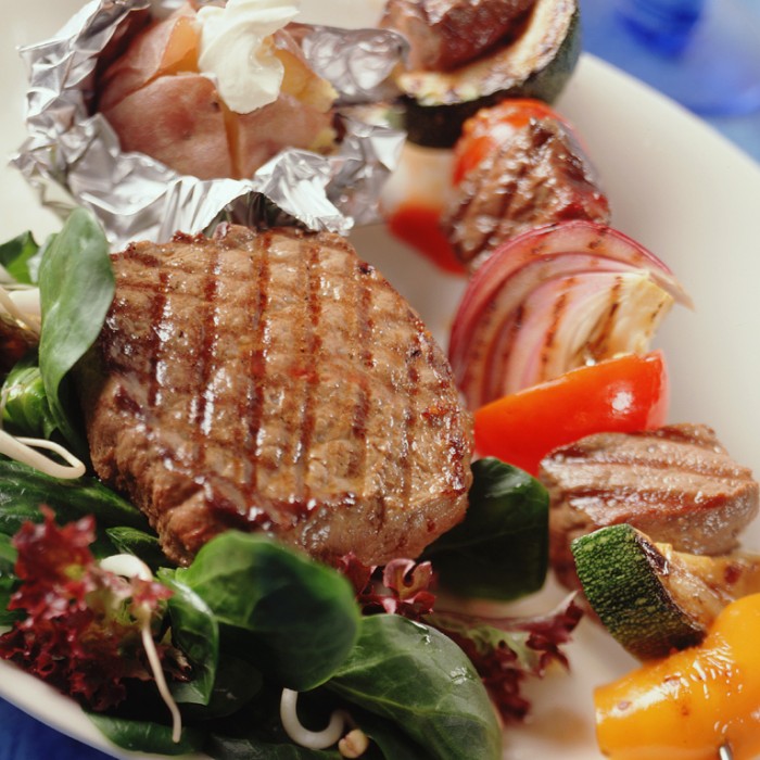 Hvalkjøtt på grillen. Hval perfekt på grill